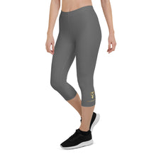 Load image into Gallery viewer, GRAY CAPRI LEGGINGS