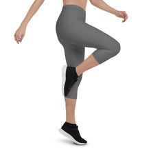 Load image into Gallery viewer, GRAY CAPRI LEGGINGS